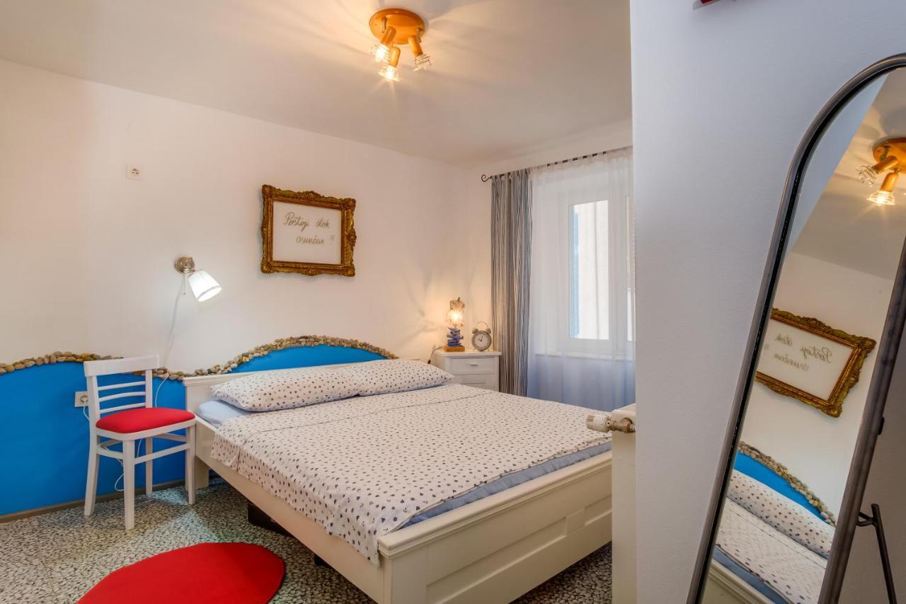 Apartments Kastel Veli Lošinj Extérieur photo