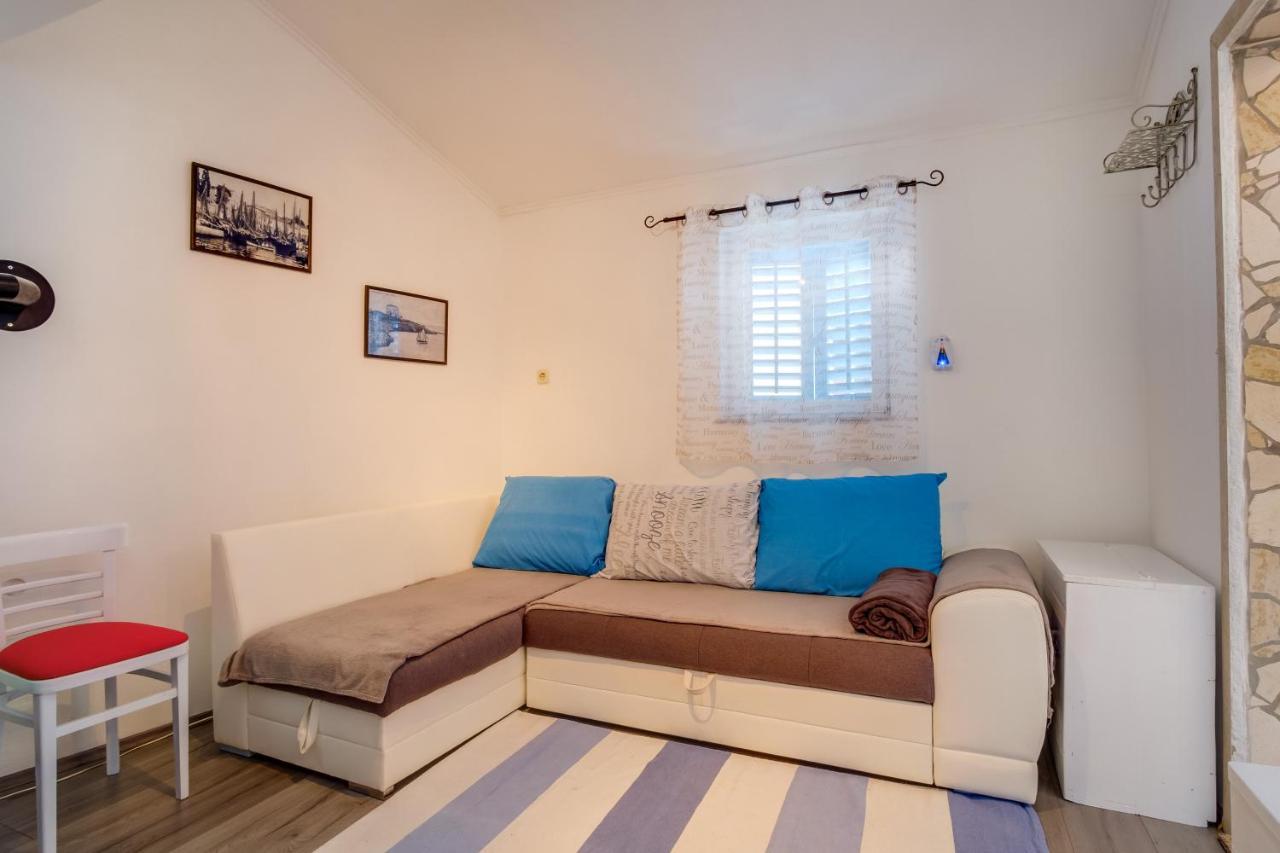 Apartments Kastel Veli Lošinj Extérieur photo