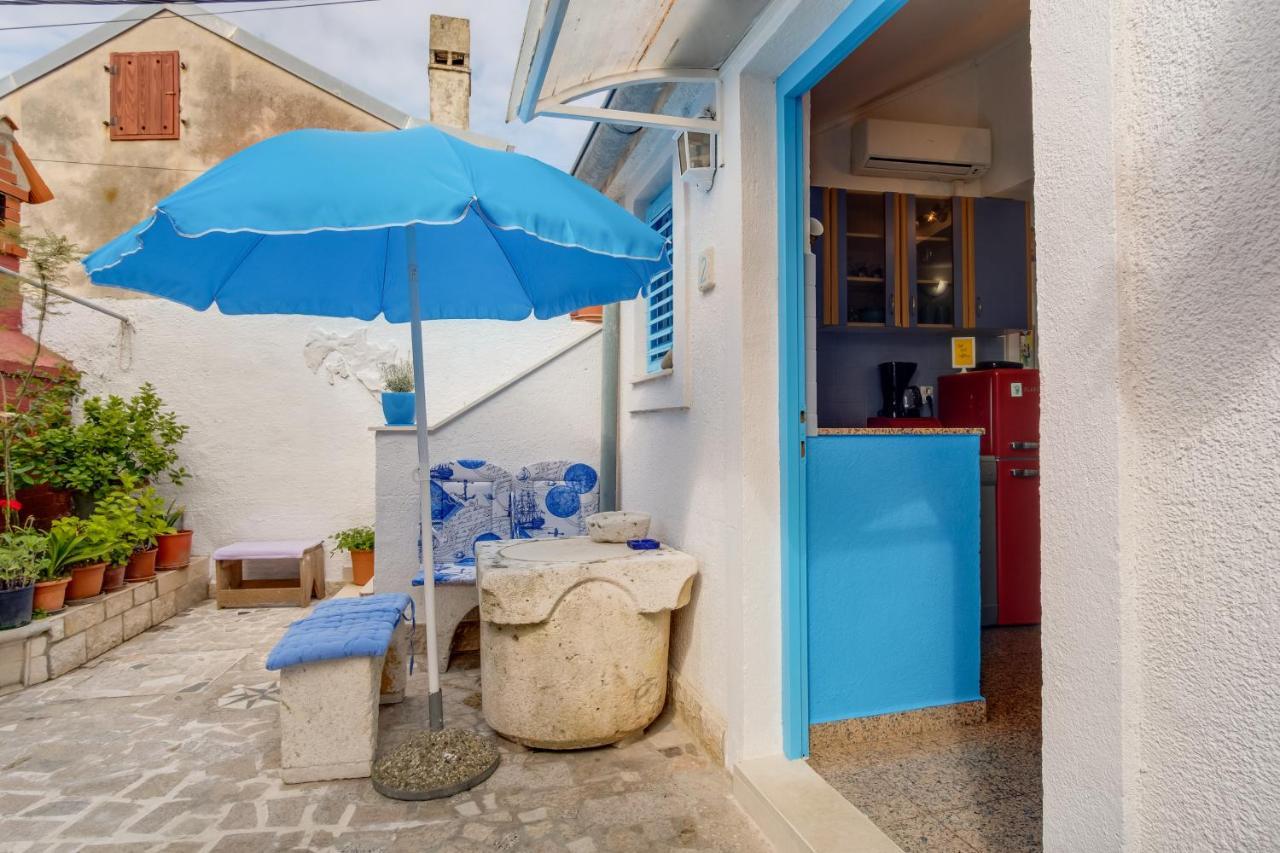 Apartments Kastel Veli Lošinj Extérieur photo